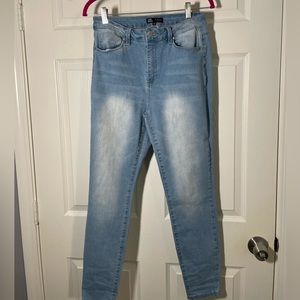 YMI Jeans Womens  size 13 Skinny Stretch  High Rise Light Wash Blue Denim Pants